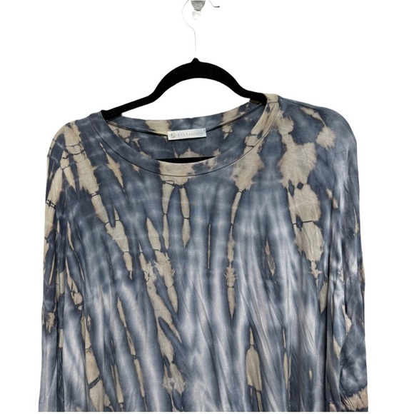 FSL + Apparel Long Sleeve Water Color Tie dye Blue Cream Size Small Medium - Picture 2 of 6